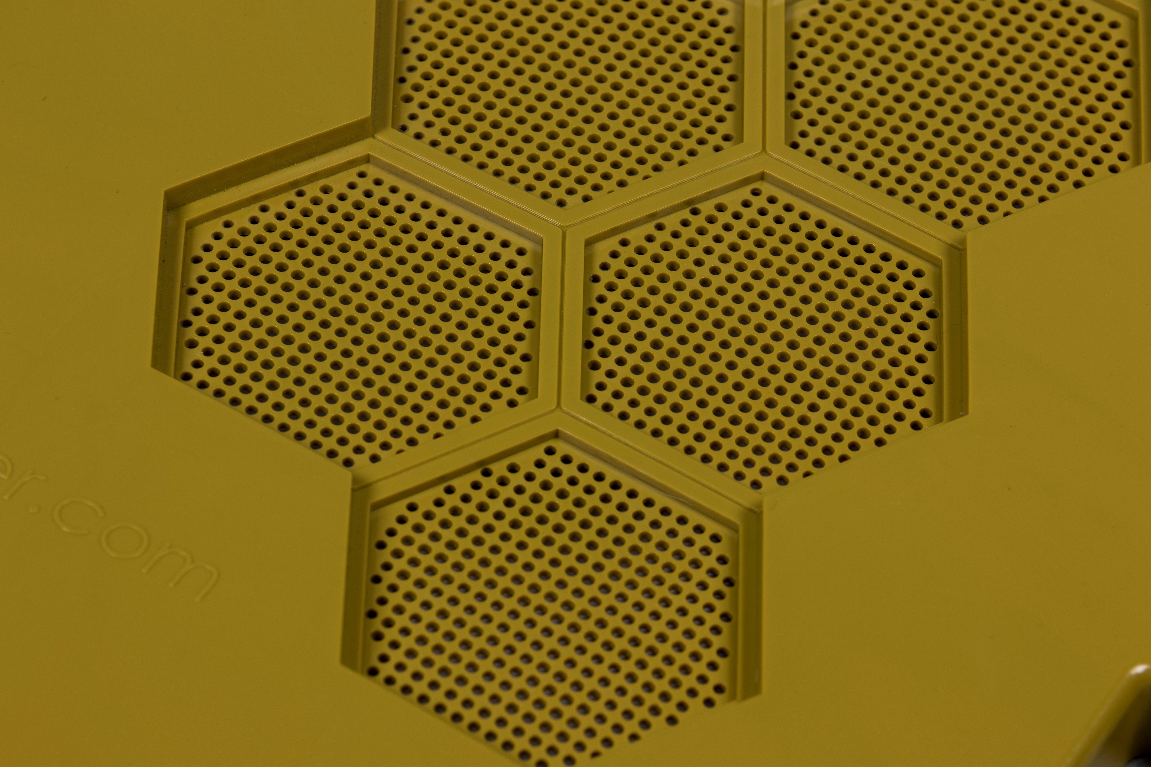 Hive Butler Tote and Vented Lid